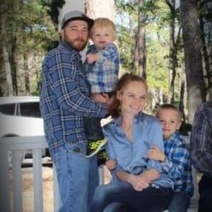 Meet your Posher, Courtney